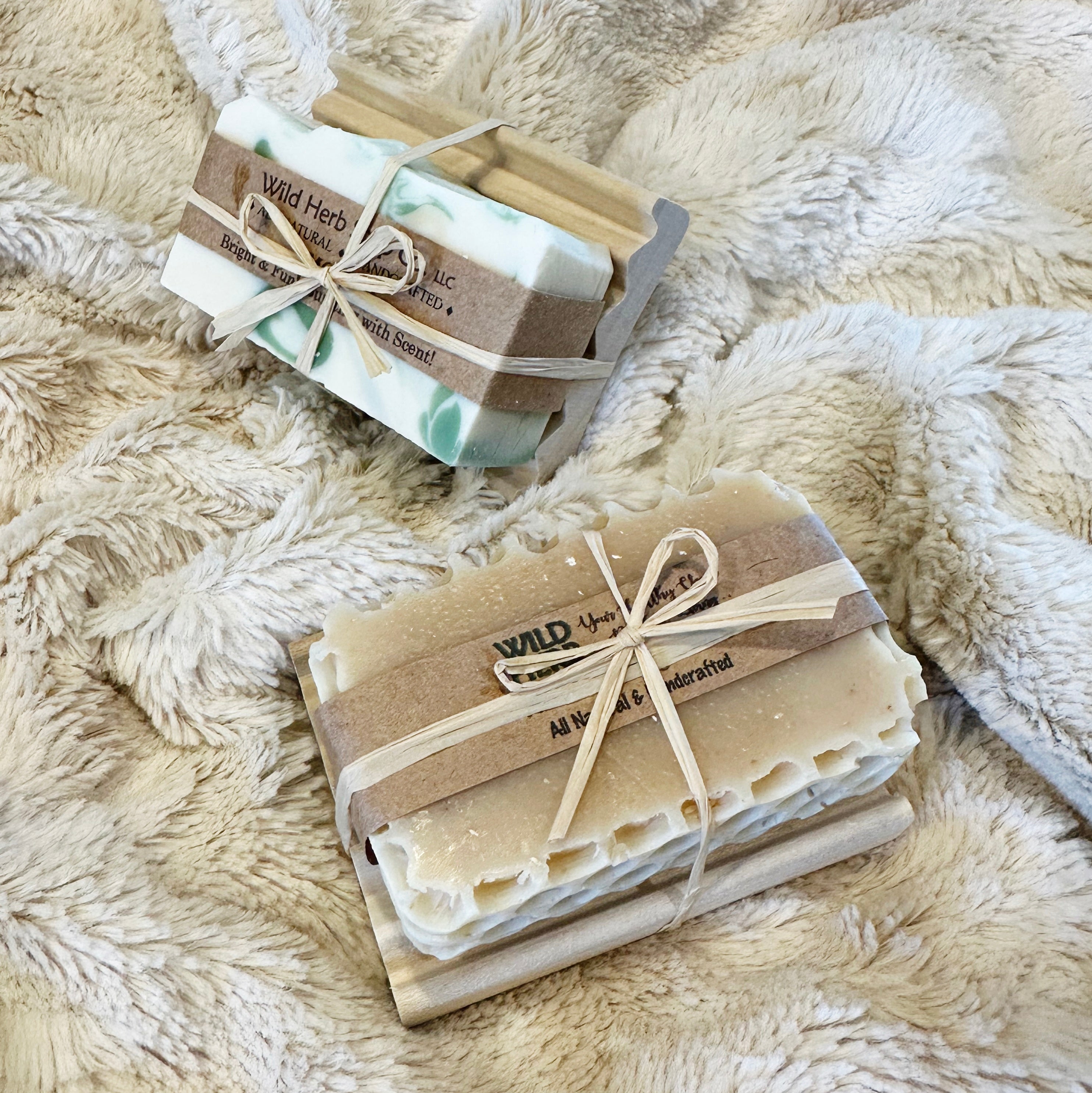 Natural Soap Bar + Wooden Dish-Wild Herb Your Healthy Choice for Natural Living