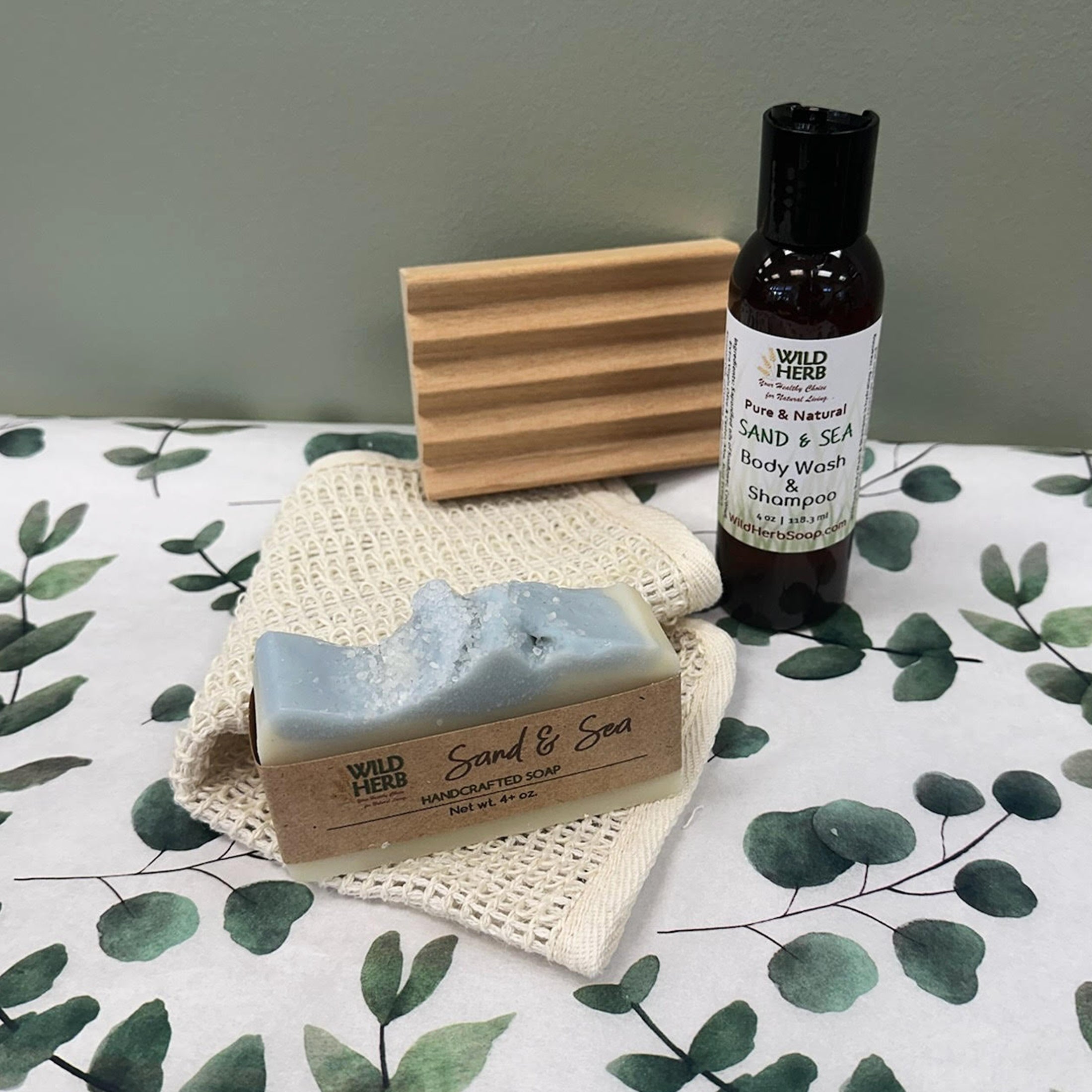 Gift Set: Soap Bar & Liquid, Dish, Cloth