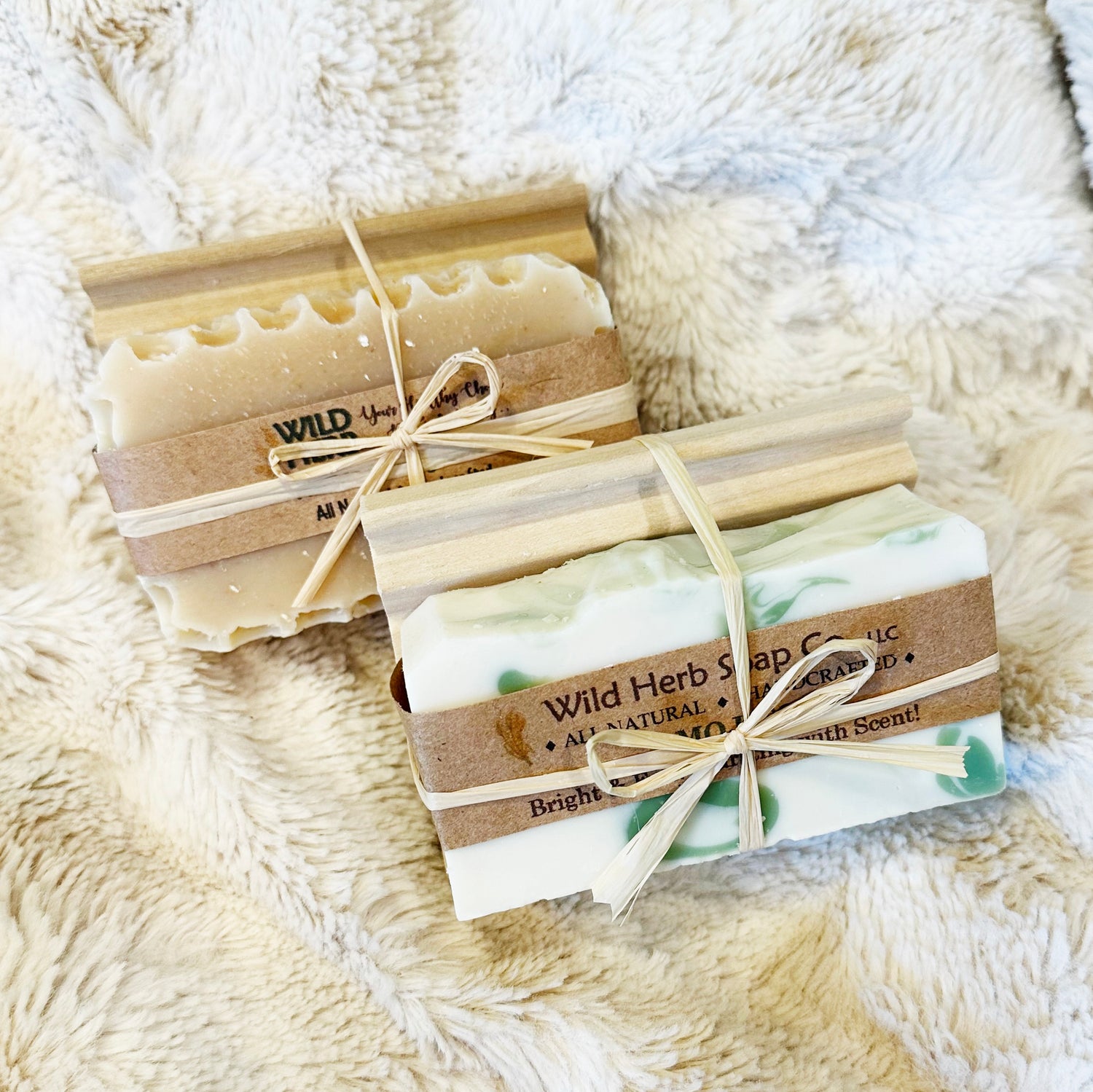 Natural Soap Bar + Wooden Dish-Wild Herb Your Healthy Choice for Natural Living